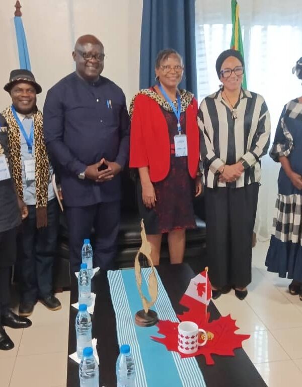 Visite ONU FEMME 600x768